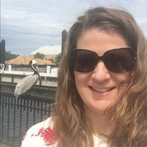 Meet your Posher, Wendi